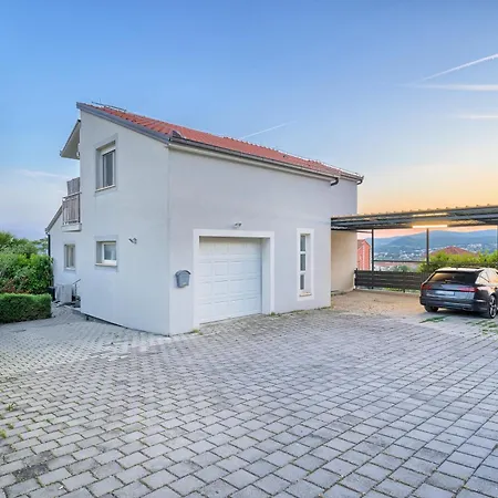 Dom wakacyjny Family Friendly House With A Swimming Pool Kastel Stari, Kastela - 22138 *