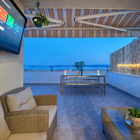 Family Friendly House With A Swimming Pool Kastel Stari, Kastela - 22138 *