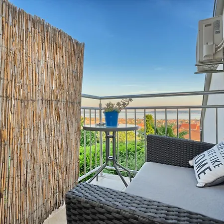 Family Friendly House With A Swimming Pool Kastel Stari, Kastela - 22138